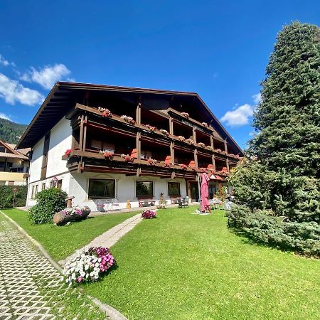 Hotel Garni LIVING Innichen Exterior foto